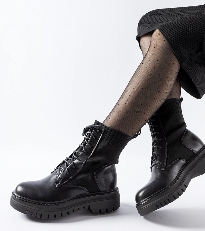 Czarne skarpetowe masywne workery