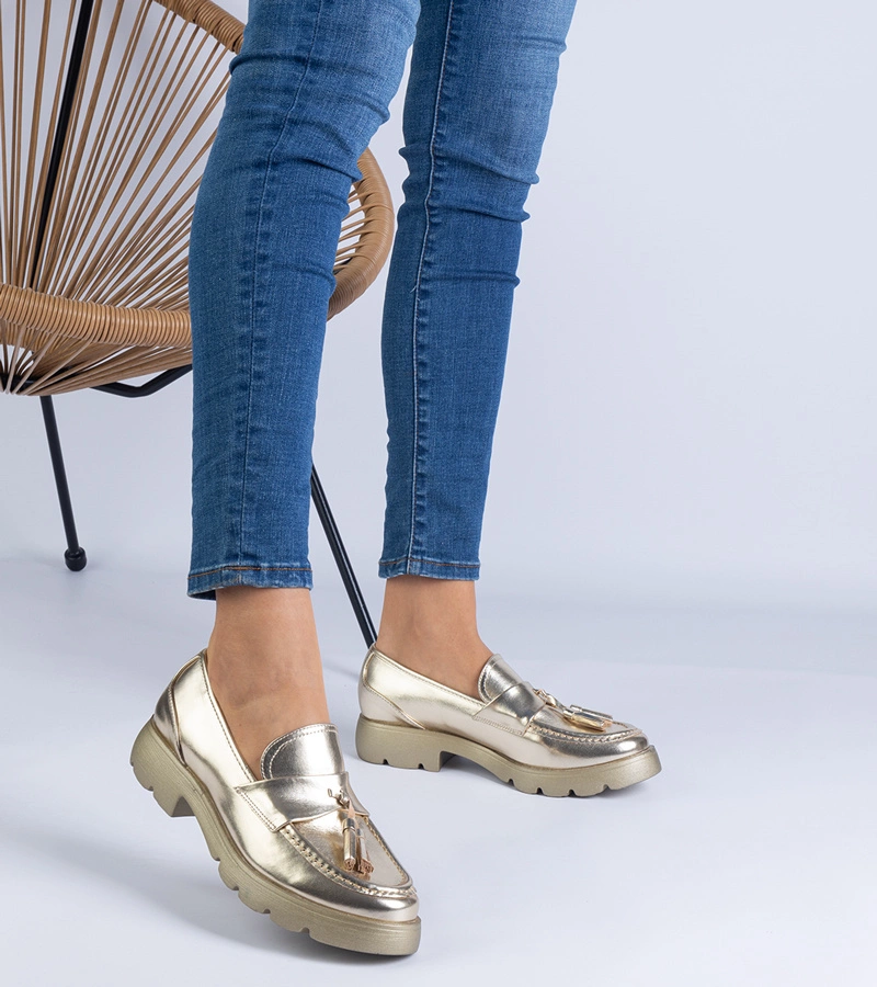 Hers półbuty damskie złote z frędzlami klasyczne