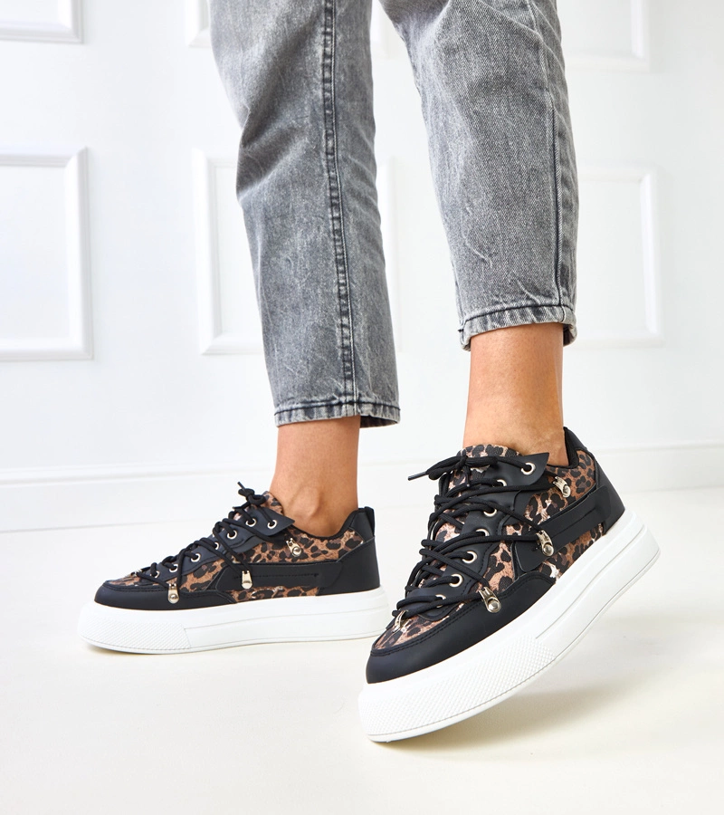 Hers Czarno- białe damskie sneakersy na platformie z panterką