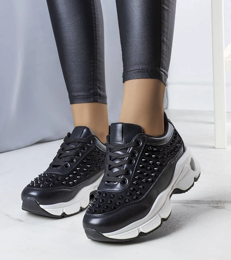 Sneakersy czarne na masywnej podeszwie