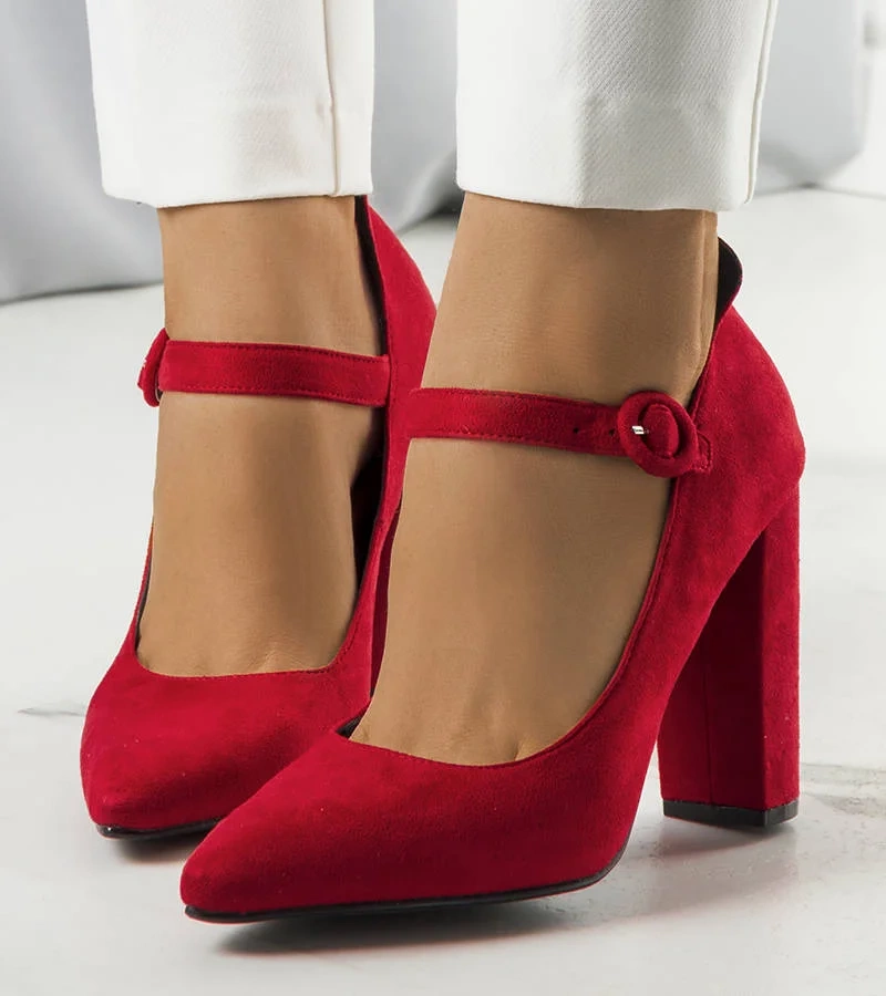 Czerwone czółenka z eko-zamszu