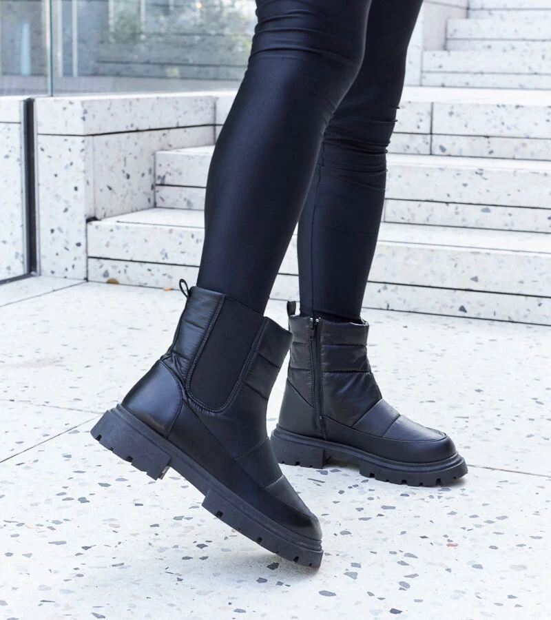 Czarne ocieplane śniegowce