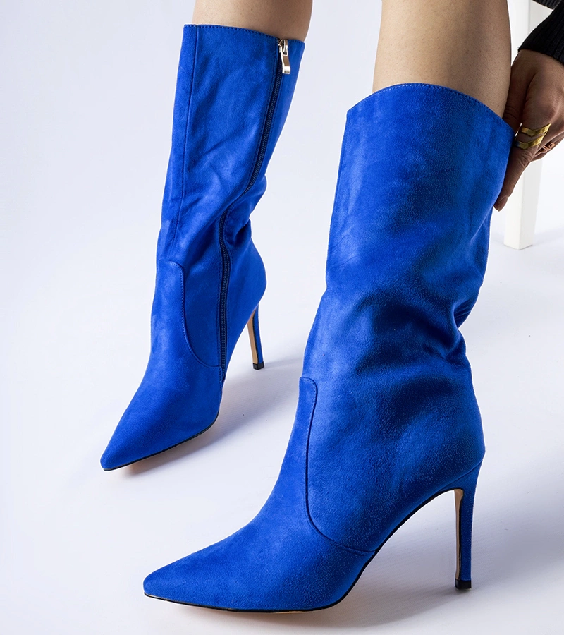 Niebieskie ocieplane kozaki na szpilce