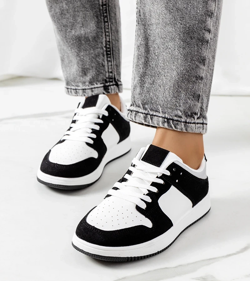 Czarno białe sneakersy na platformie