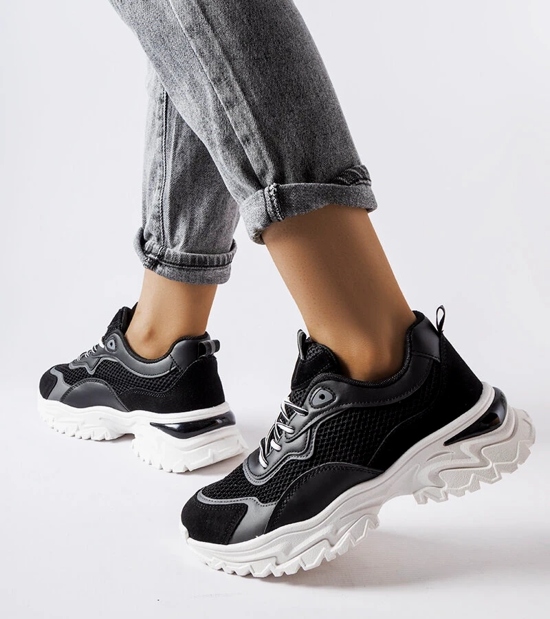 Czarne sneakersy