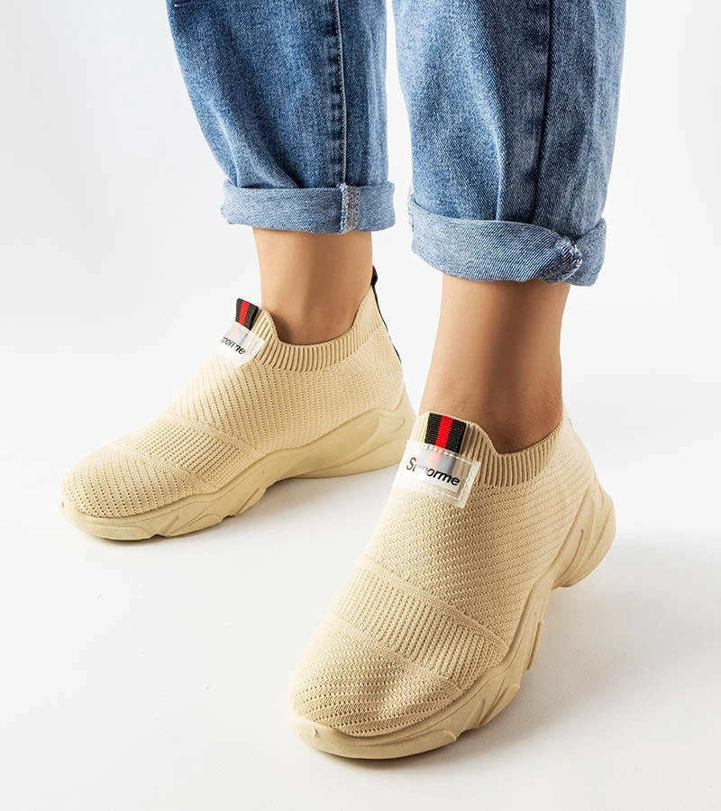 Beżowe materiałowe wsuwane sneakersy