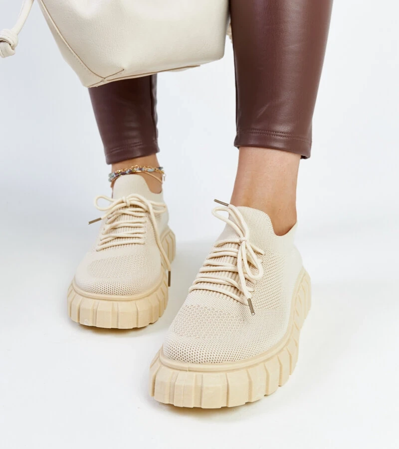 Jasnobeżowe sneakersy sportowe