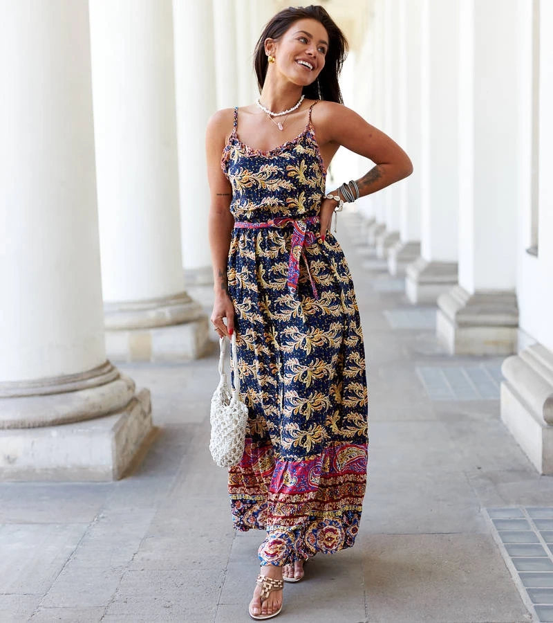 Wzorzysta sukienka na ramiączkach