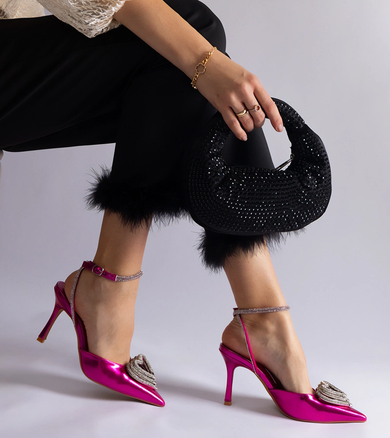 Różowe szpilki z odkrytą pięta zdobione cyrkoniami