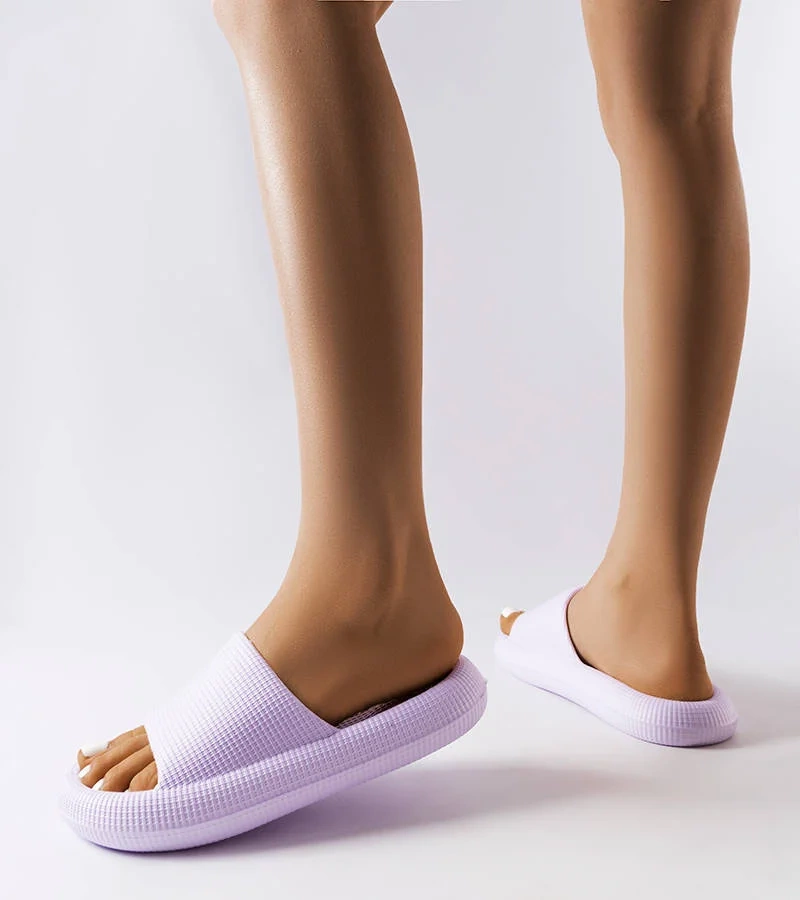 Fioletowe piankowe klapki