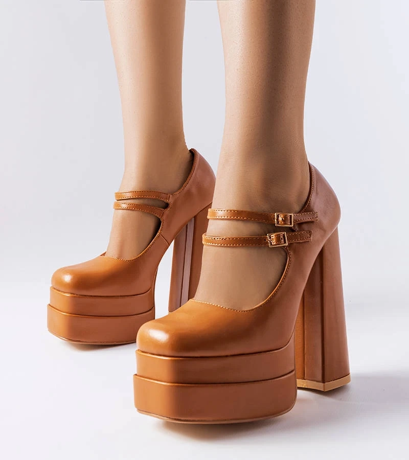 Hers Brązowe czółenka na wysokim słupku