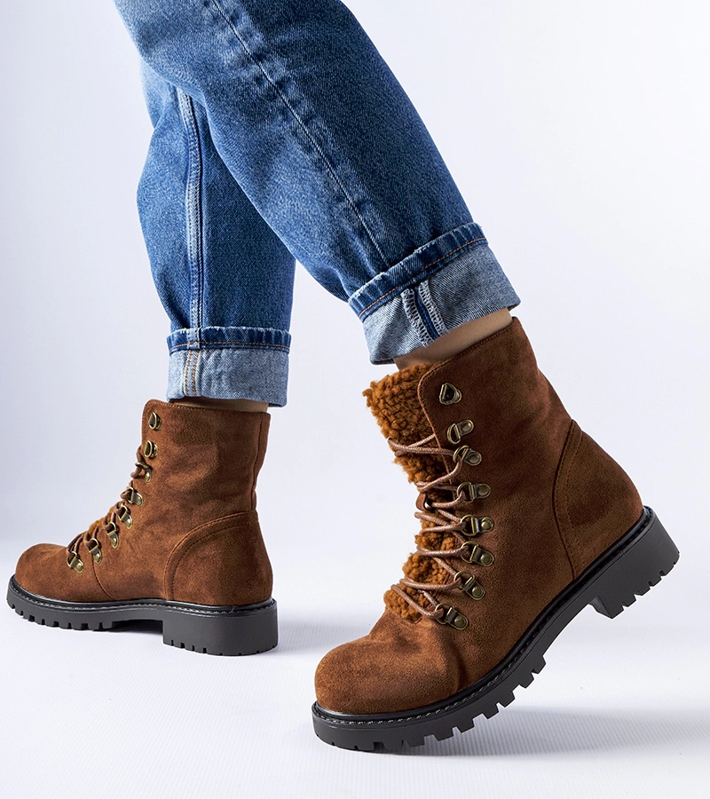 Brązowe botki z eko-zamszu