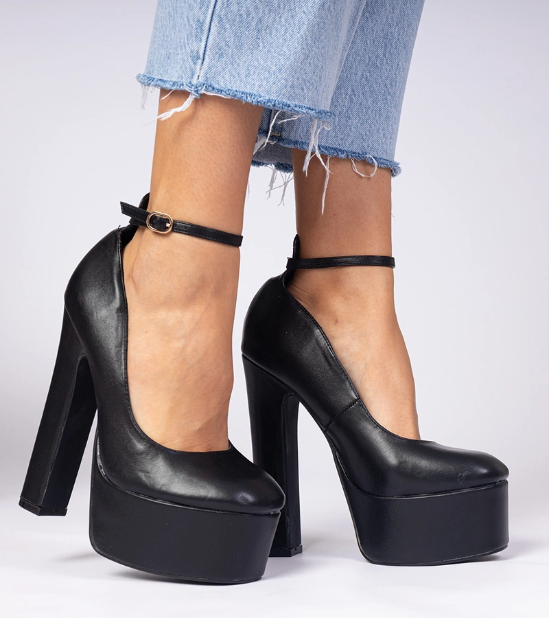 Hers Czarne czółenka na wysokim słupku