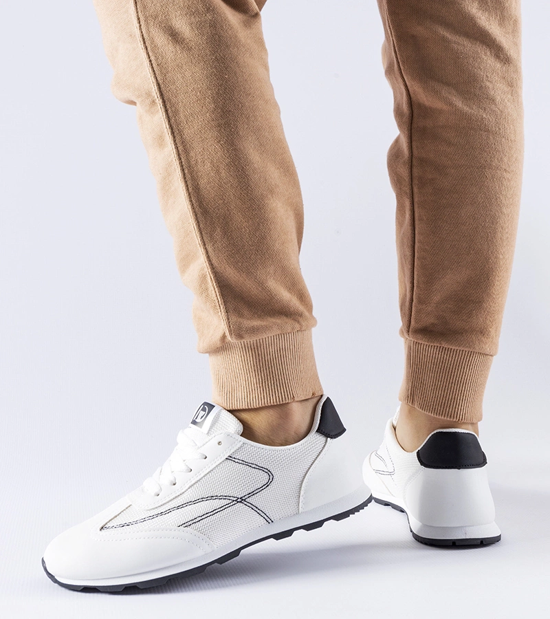 Białe sportowe sneakersy