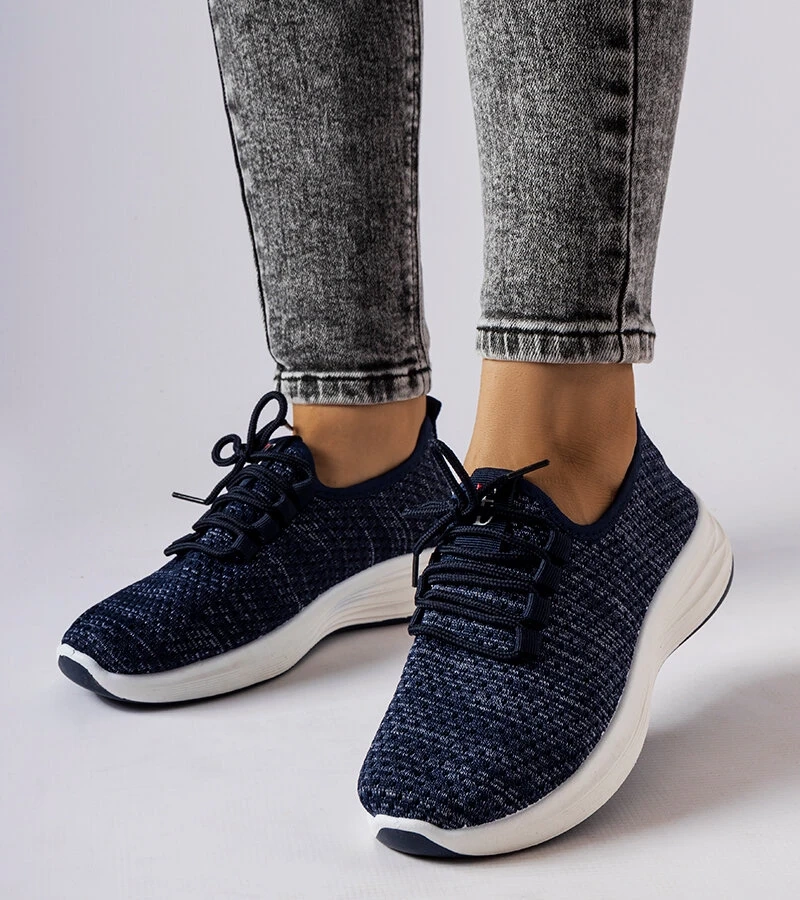 Niebieskie materiałowe sneakersy