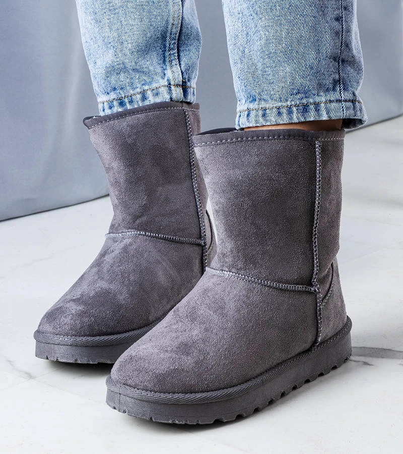 Szare śniegowce ocieplane