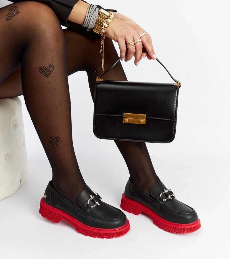 Czarne skórzane mokasyny na platformie GOE LL2N4040