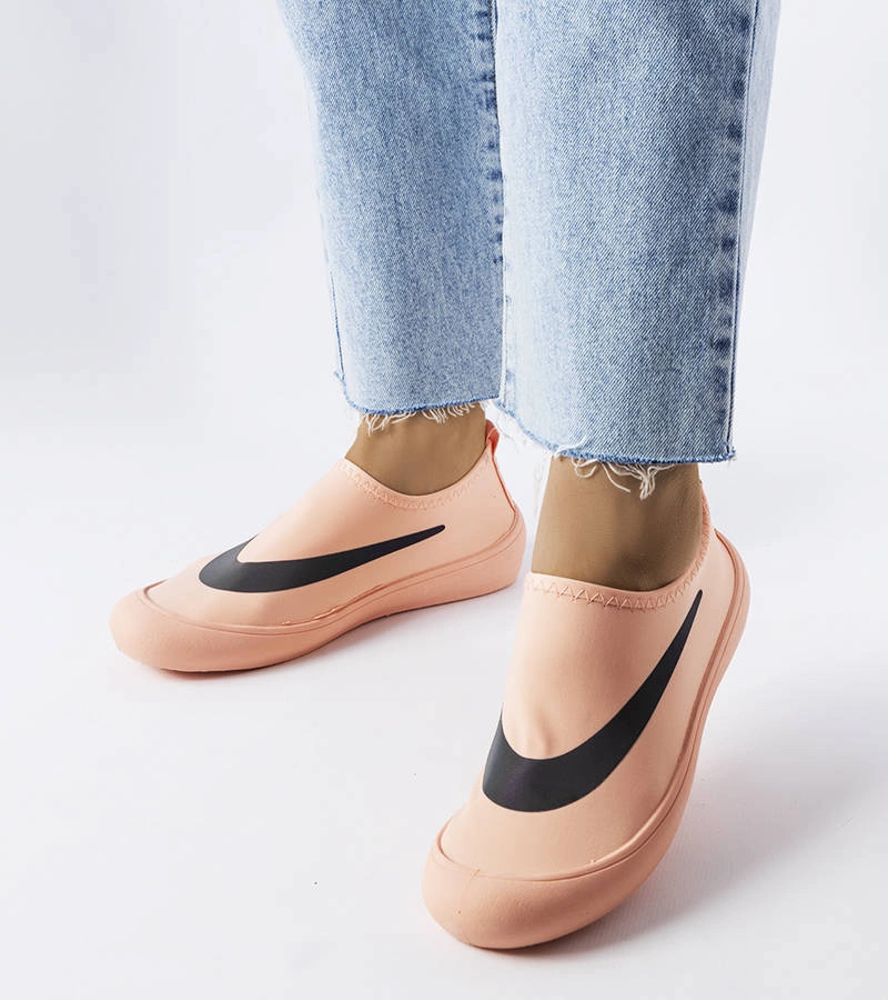 Czarne sneakersy Vinceza