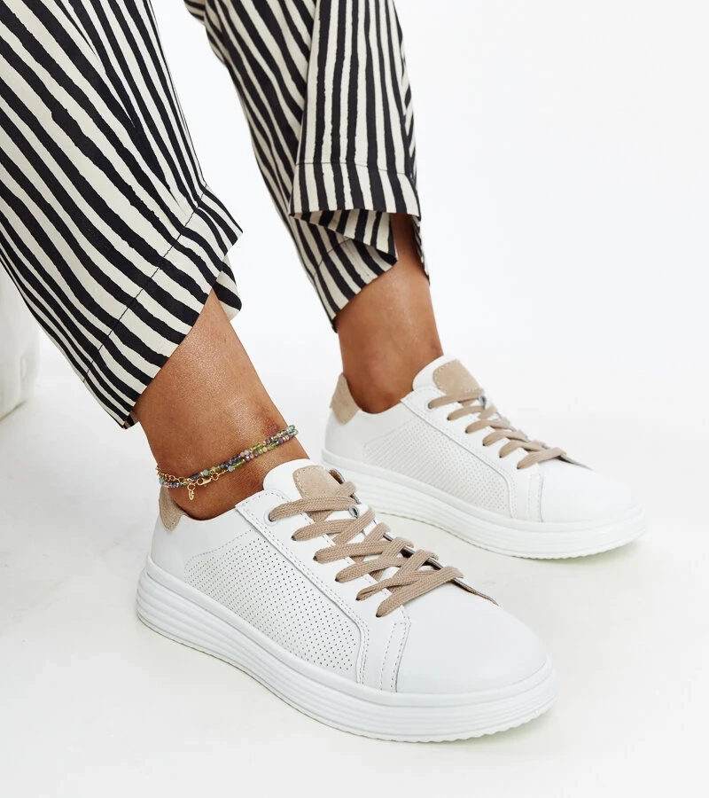 Biało-beżowe trampki skórzane