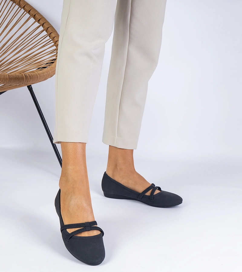 Hers Czarne balerinki damskie z ekoskóry matowej