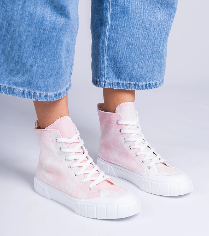 Różowe trampki za kostkę