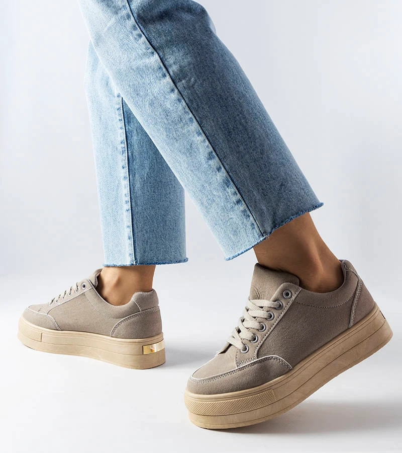 Szare sneakersy na platformie