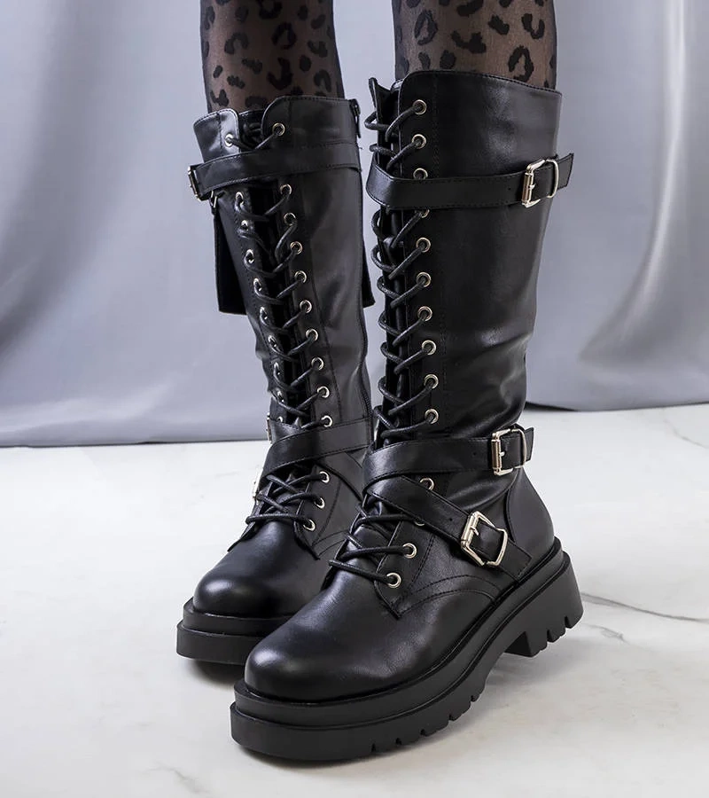 Czarne wysokie kozaki damskie