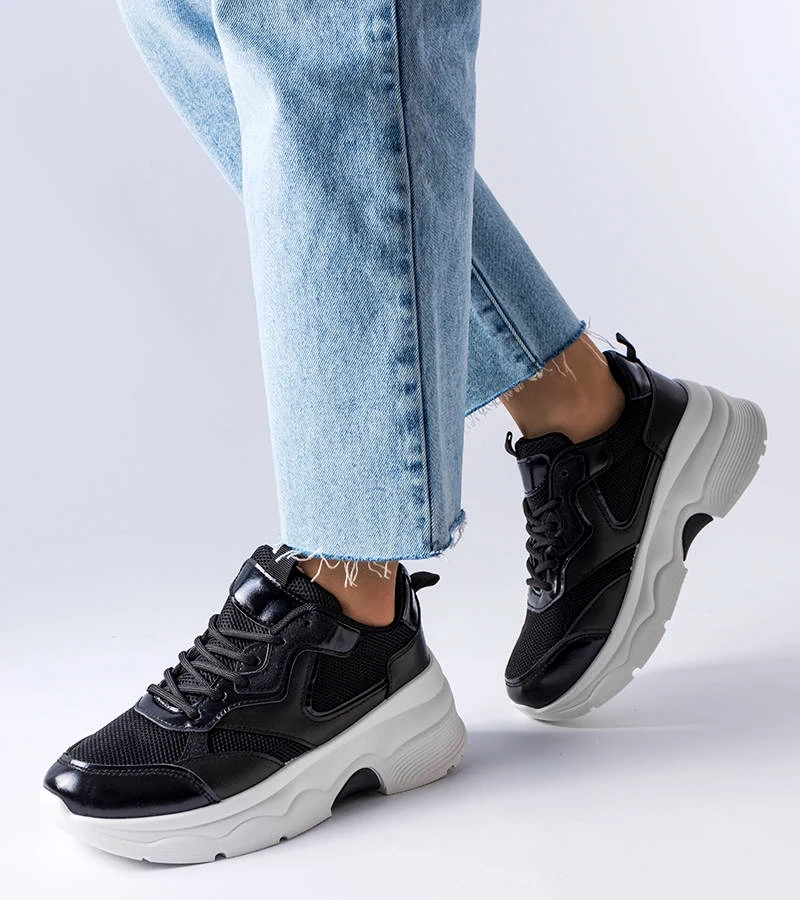 Czarne sportowe sneakersy