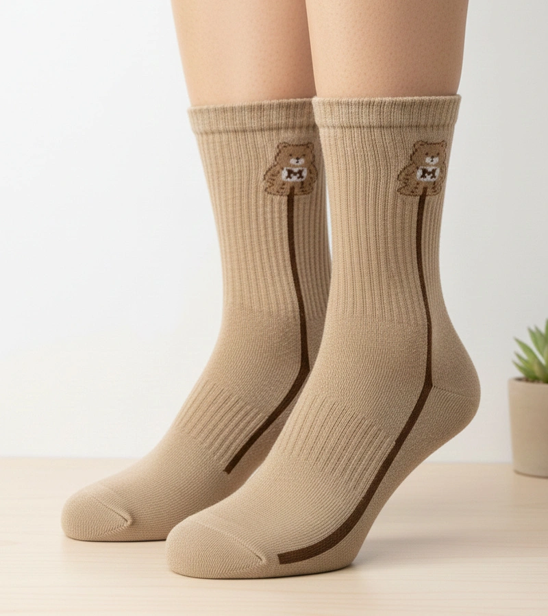 Beżowe ciepłe skarpetki z misiem