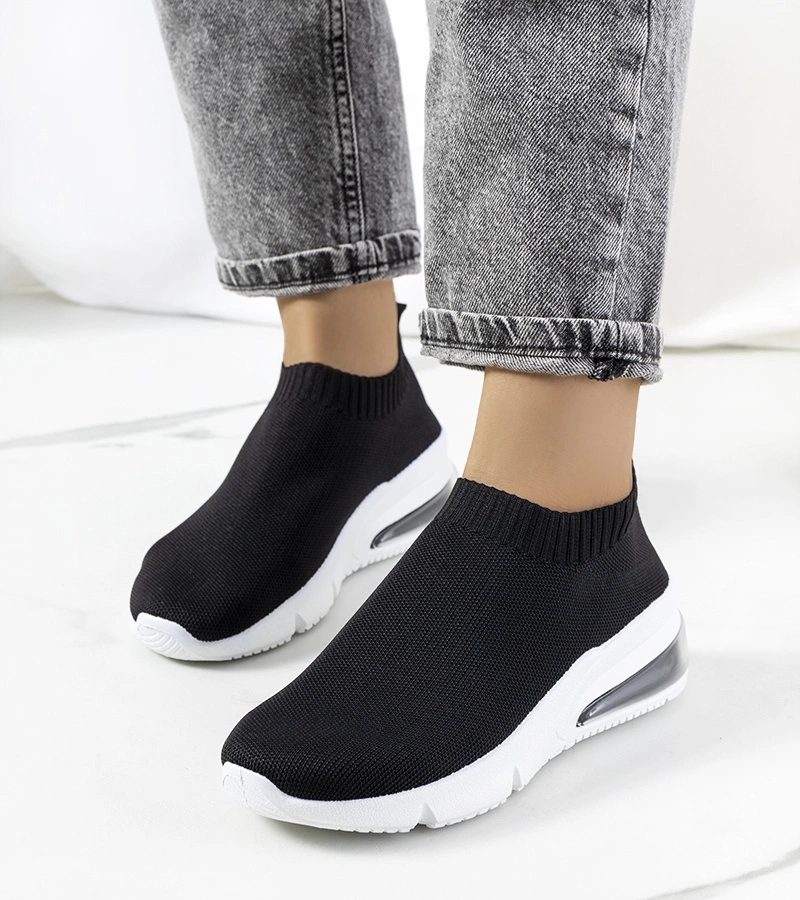 Czarne sneakersy skarpetkowe