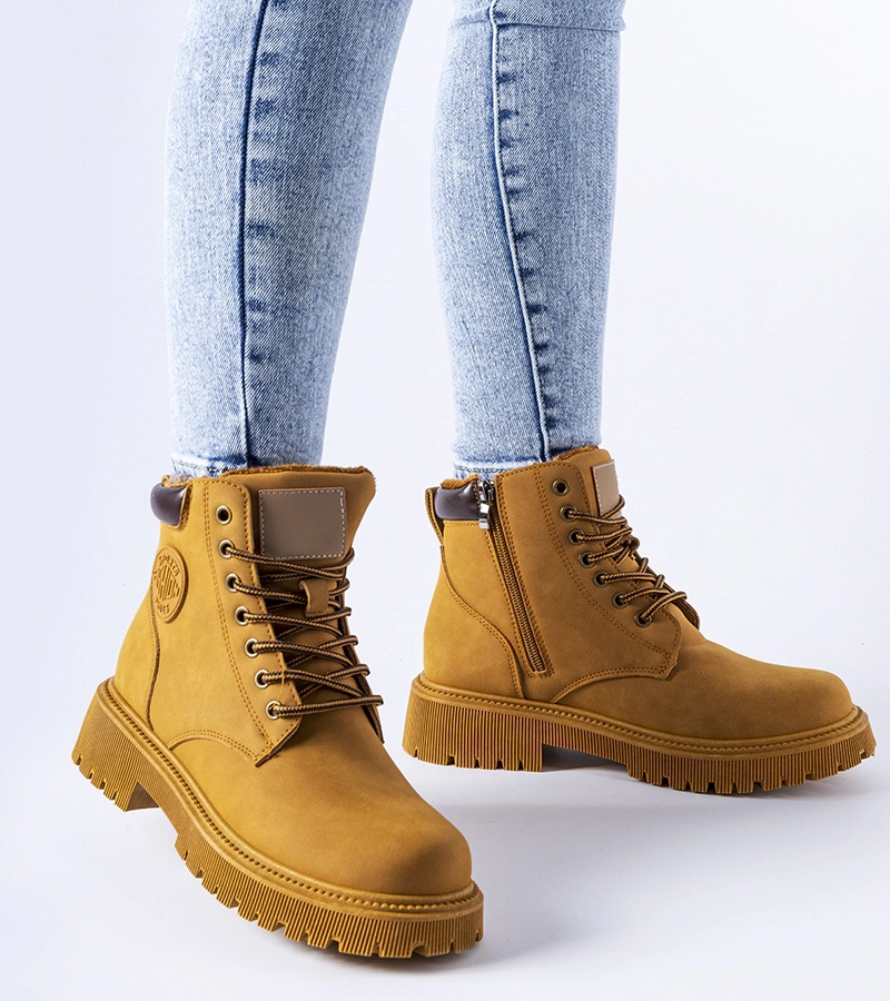 Klasyczne brązowe ocieplane workery