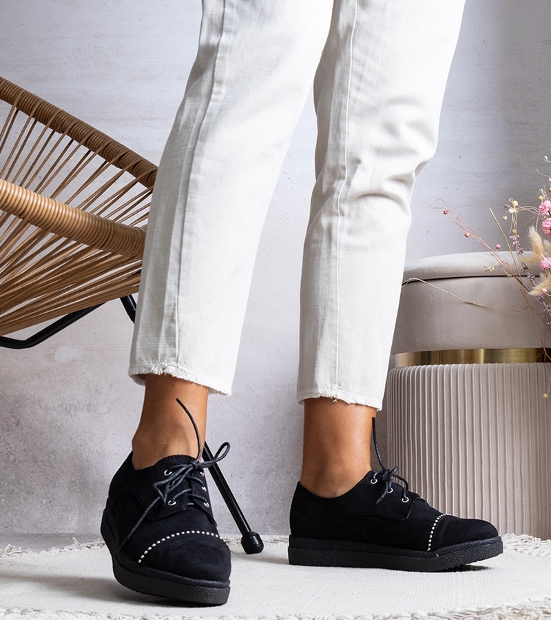 Czarne półbuty na platformie