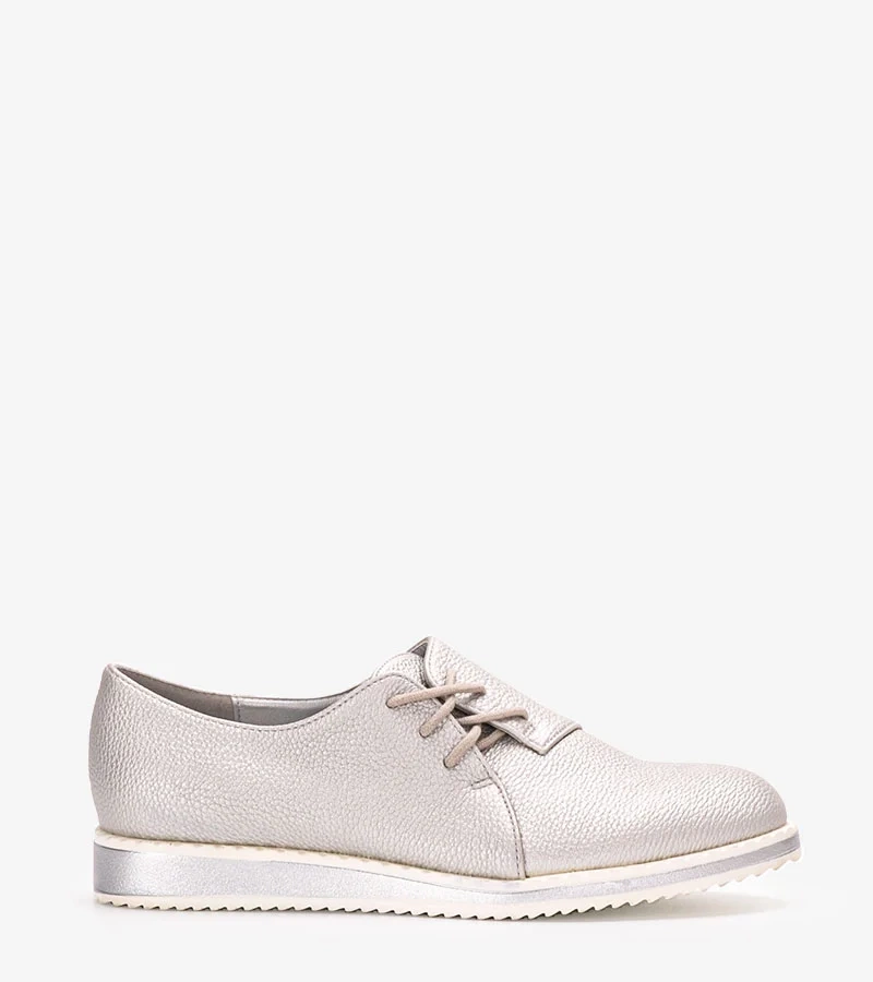 Srebrne półbuty na platformie