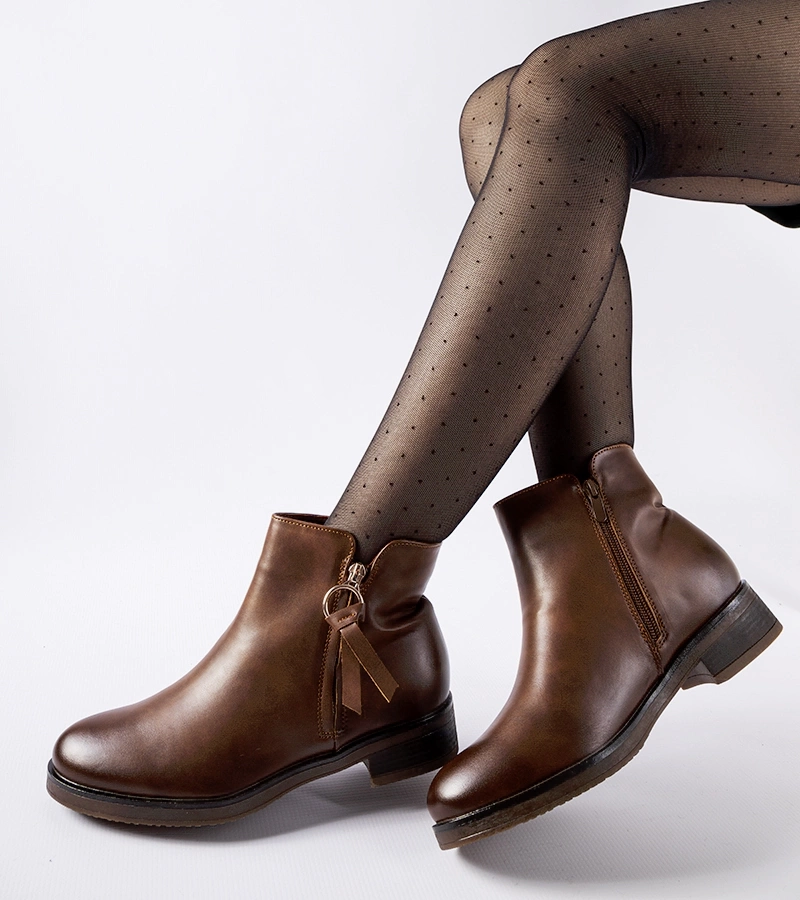 Brązowe ocieplane klasyczne botki