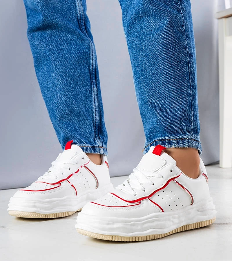 Hers Czarne sneakersy na wysokiej podeszwie