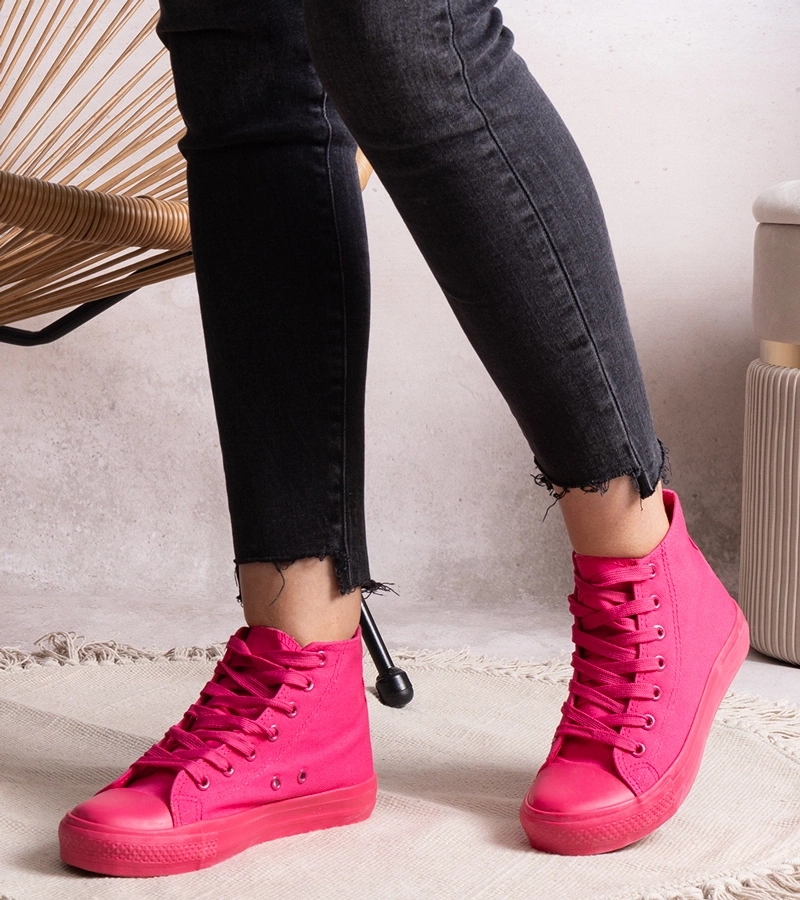 Ciemnoróżowe wysokie trampki