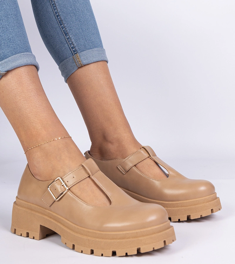 Hers Brązowe półbuty na platformie z ekoskóry