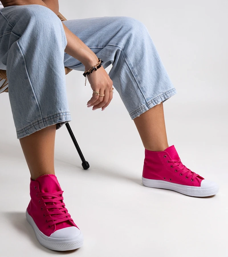 Ciemnoróżowe wysokie trampki