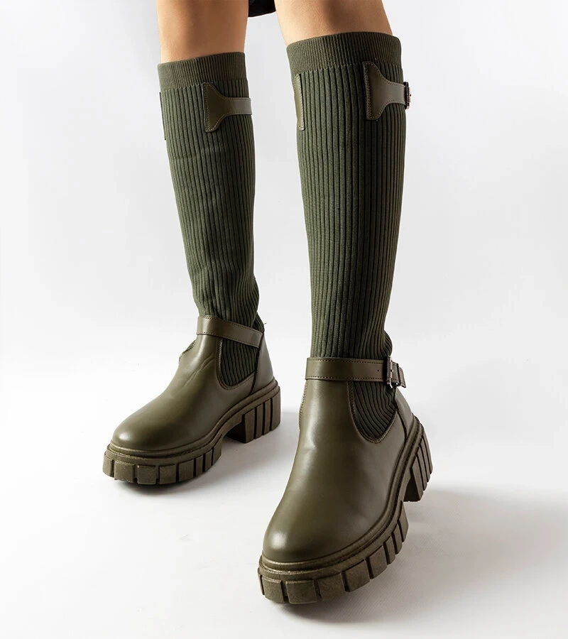 Zielone kozaki z elastyczną cholewką