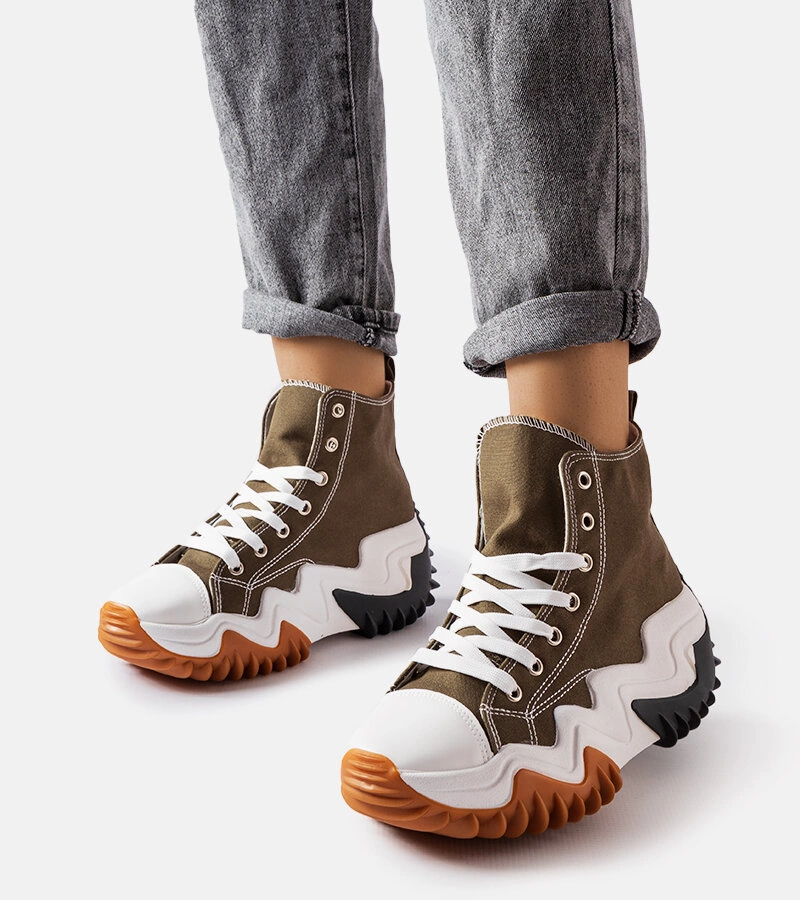 Zielone sportowe trampki na grubej podeszwie