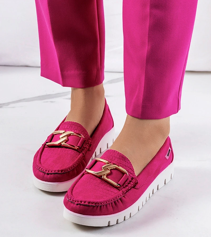Różowe mokasyny zamszowe