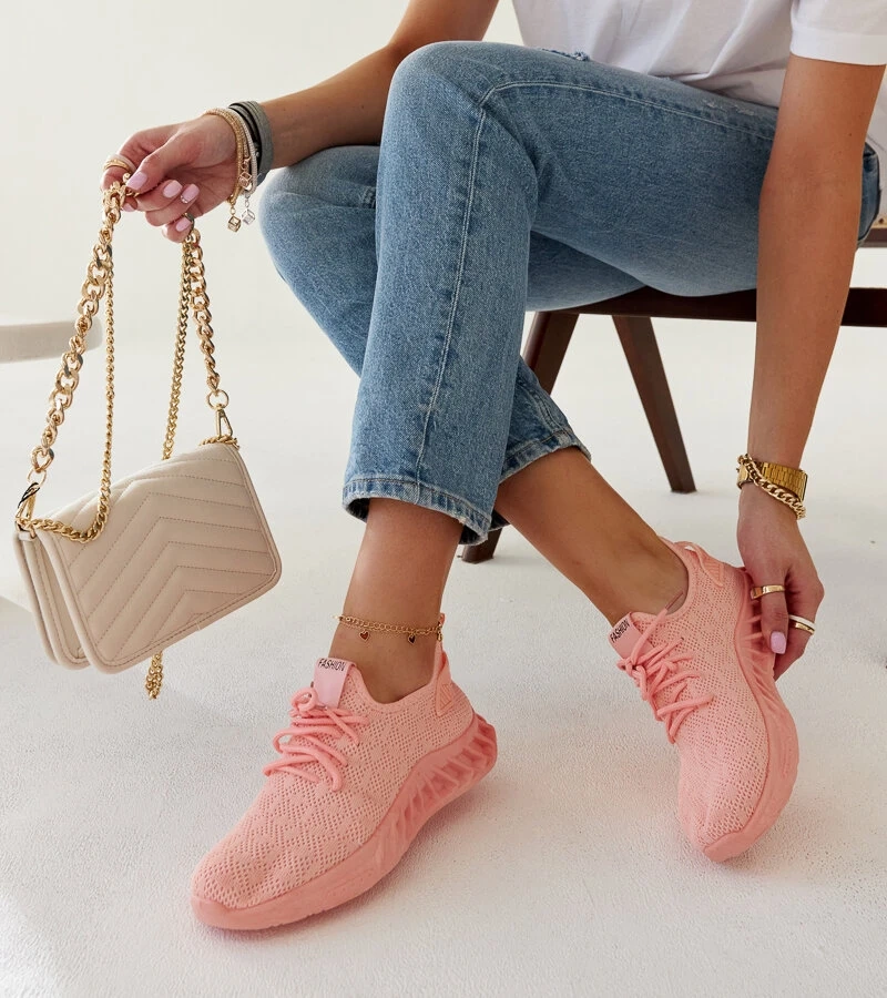 Różowe materiałowe sneakersy