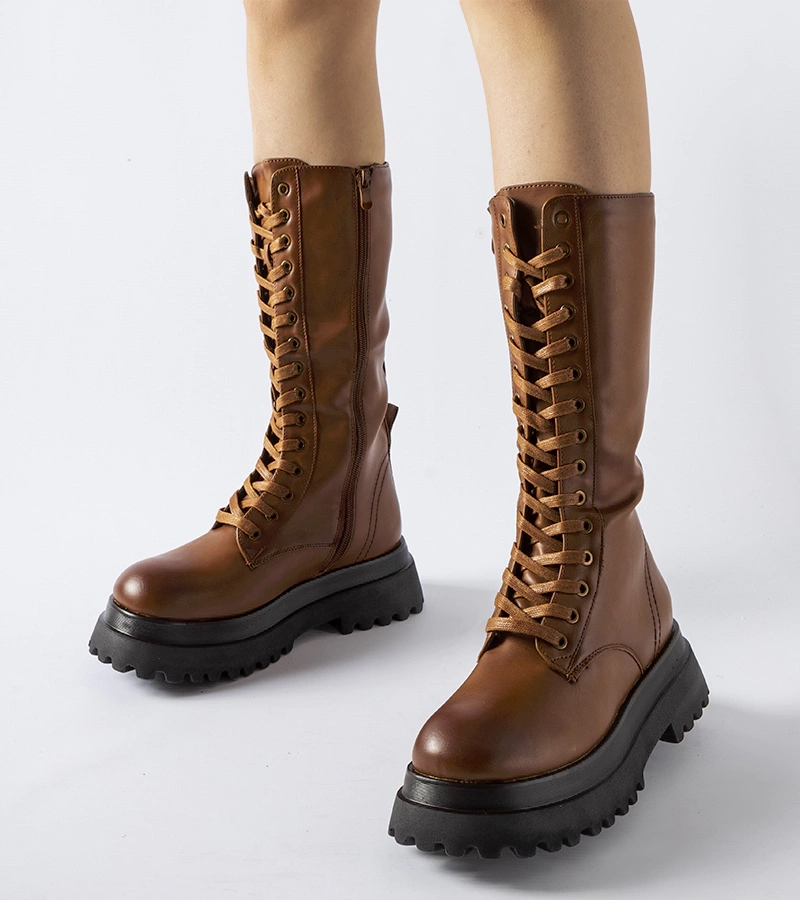 Brązowe wysokie trapery ocieplane