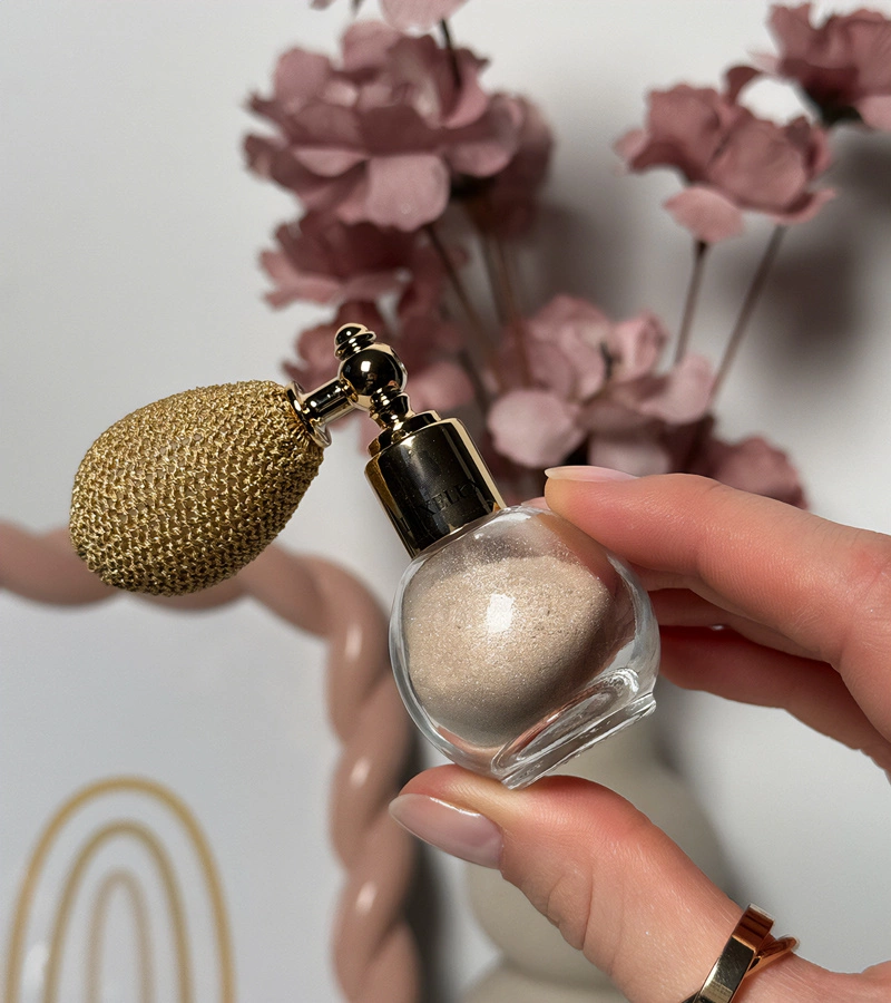 Hers Rozświetlacz do twarzy LUXELUX 03, 2,2 g