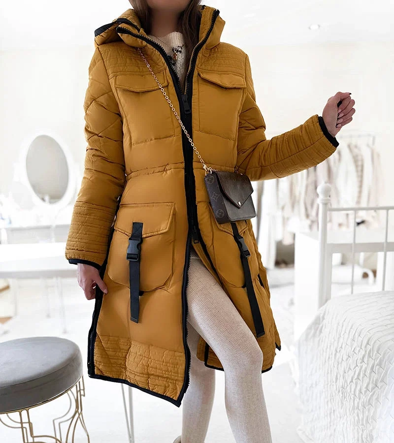 Żółty taliowany płaszcz