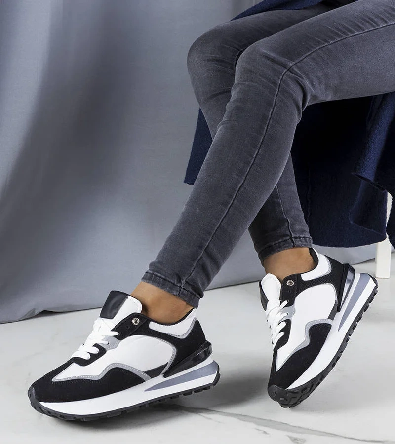 Modne biało-czarne buty sportowe
