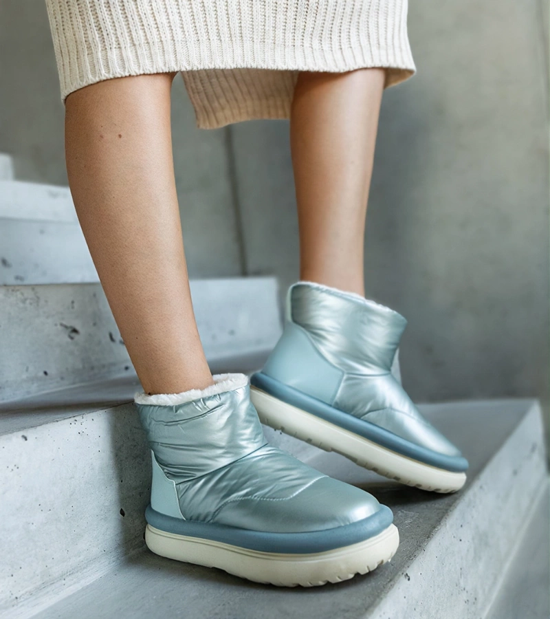 Jasnozielone ciepłe śniegowce na platformie