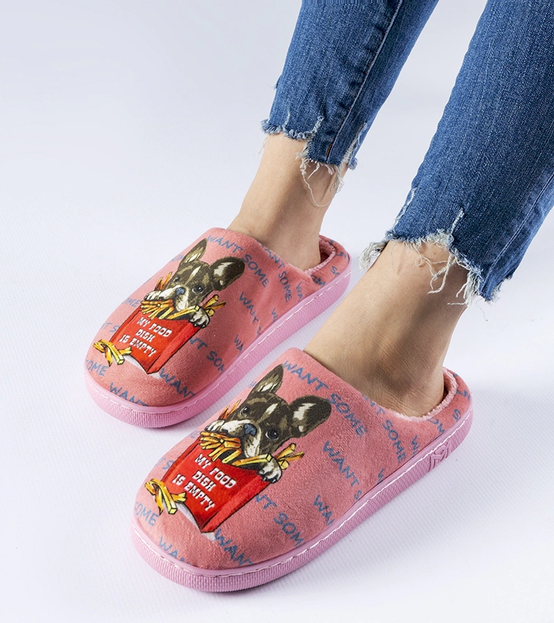 Ciemnoróżowe kapcie z futerkiem