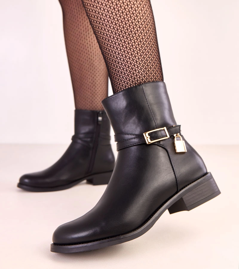 Hers Czarne botki z klamrą i kłódką