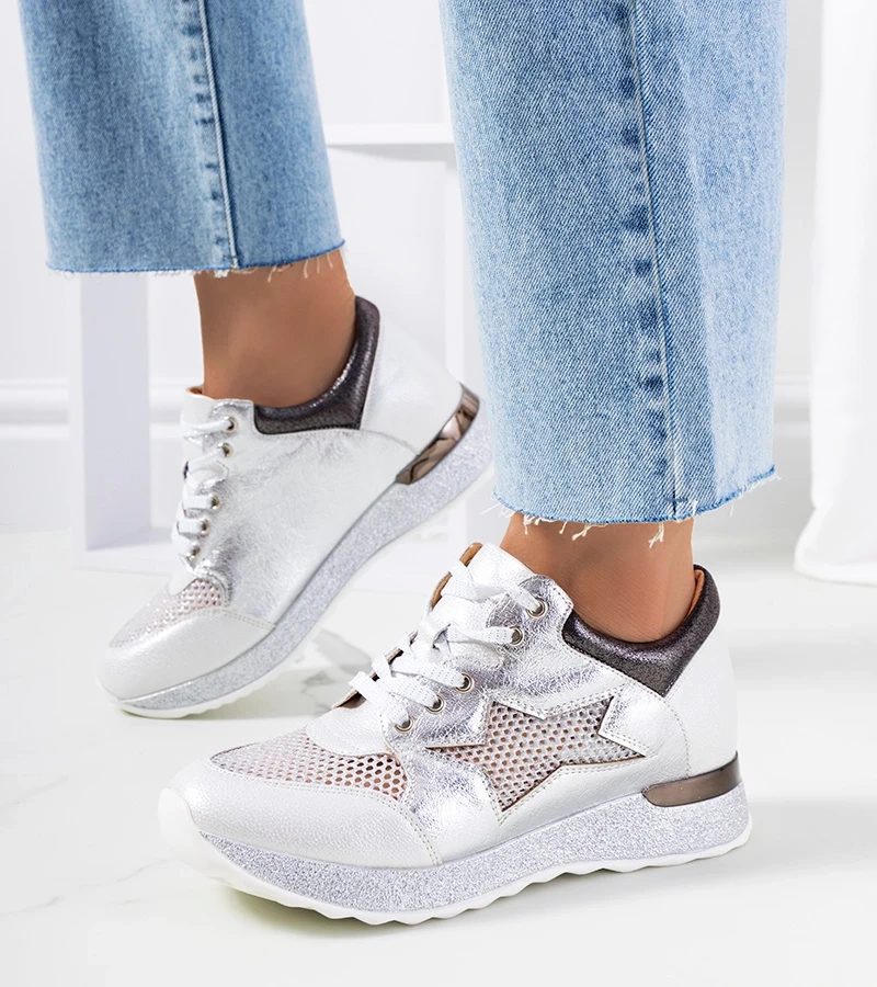 Sportowe białe sneakersy z siateczką